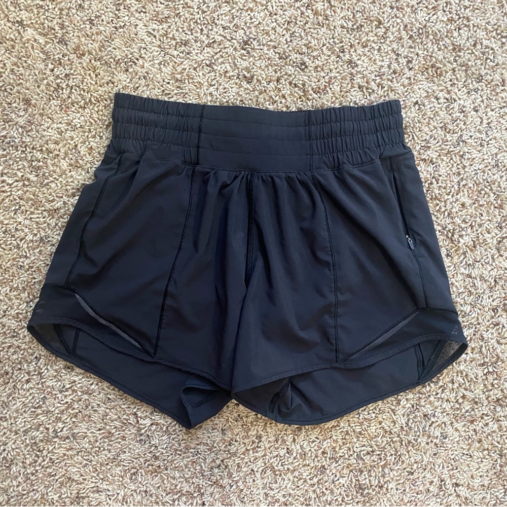 Lululemon Hotty Hot High-Rise Lined Shorts 4” Black